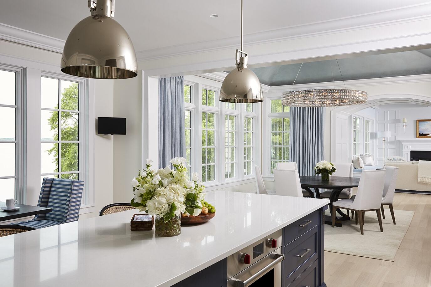 Coastal Chic on the Lake